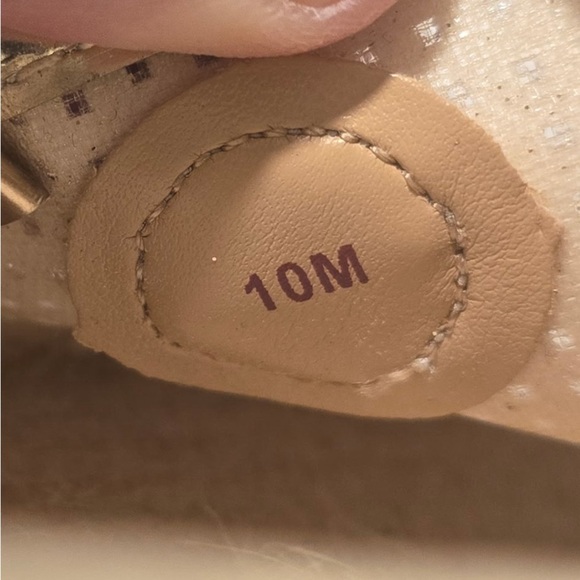 Michael Kors Womans Kendrick Gold Mesh Espadrilles Sz 10 Flats Slip On Metallic - Picture 8 of 8